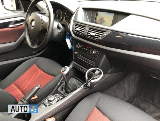 Second-hand BMW X1 Sport Line 143 CP (105 kW) 2011 Negru SUV