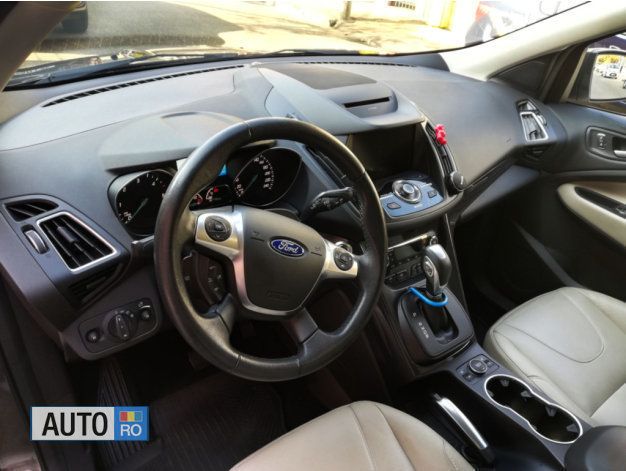 Second-hand Ford Kuga 180 CP (132 kW) 2016 Gri SUV