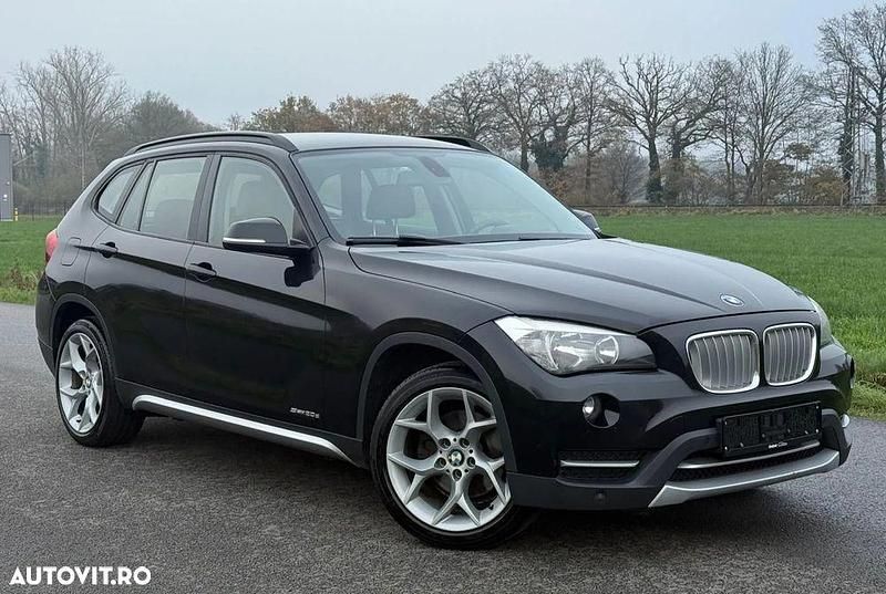 Culoarenegru Utilizat 2013 BMW X1 xLine SUV | 8.990 EUR (Preț bun) - Imagine 1/4
