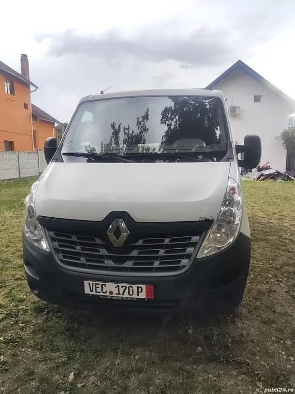Alb Utilizat 2015 Renault Master Van | 4.350 EUR - Imagine 1/4