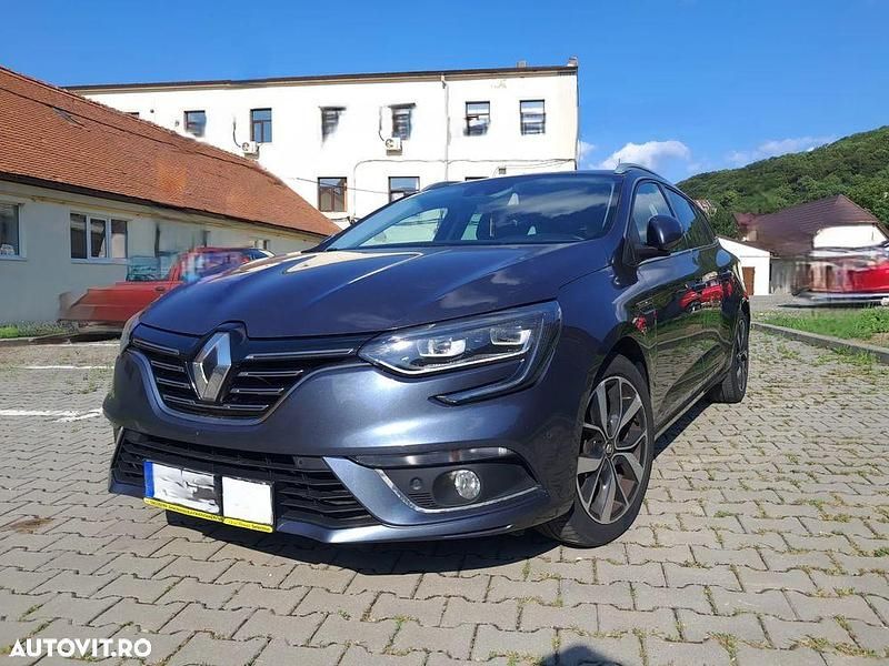 Culoaregri Utilizat 2019 Renault Mégane GrandTour Intens Break | 11.300 EUR (Preț OK) - Imagine 1/4