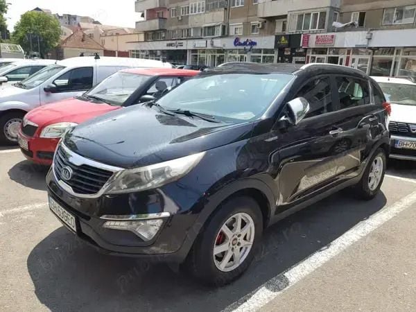 Negru Utilizat 2013 Kia Sportage 2 SUV | 9.000 EUR (Preț OK) - Imagine 1/4