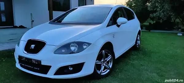 Utilizat 2011 Seat Leon Hatchback | 3.500 EUR (Preț bun) - Imagine 1/4