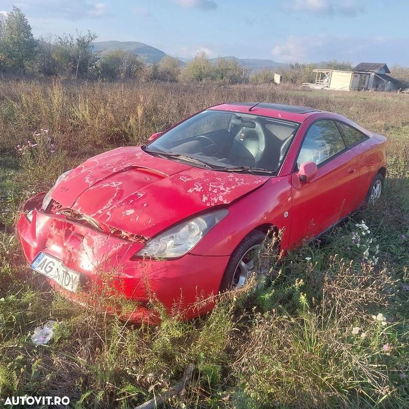 Culoarerosu Utilizat 2001 Toyota Celica Coupe | 2.600 EUR - Imagine 1/4