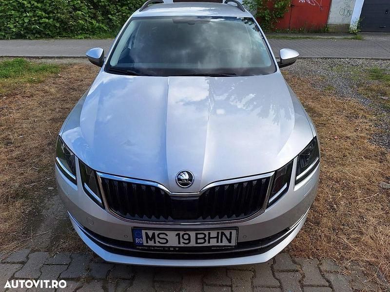 Gri Utilizat 2018 Skoda Octavia Ambition Break | 9.200 EUR (Preț OK) - Imagine 1/4