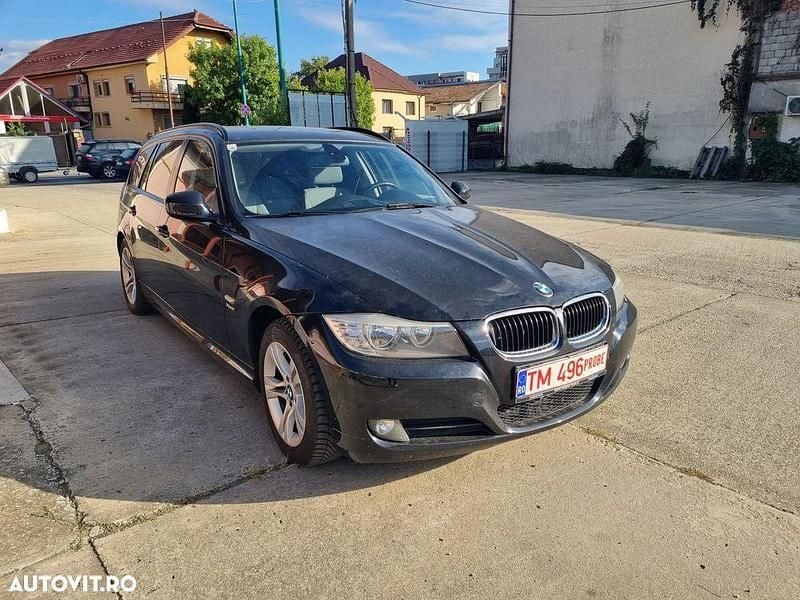 Culoarenegru Utilizat 2012 BMW 320 Sport Line Break | 5.350 EUR (Super Preț) - Imagine 1/4