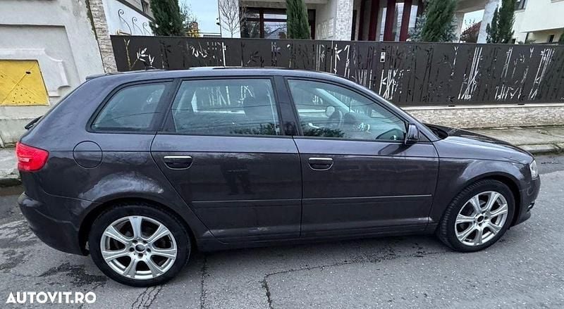 Second-hand Audi A3 105 CP (77 kW) 2011 Culoarealte culori Hatchback