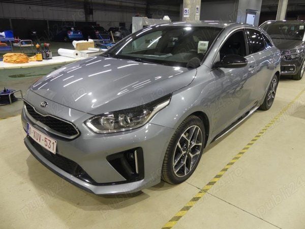 Gri Second-hand 2020 Kia ProCeed GT-Line Hatchback | 12.500 EUR - Imagine 1/4