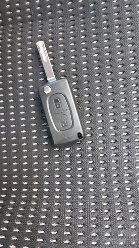 Utilizat 2007 Citroën C4 | 3.800 EUR (Puțin scump) - Imagine 1/4