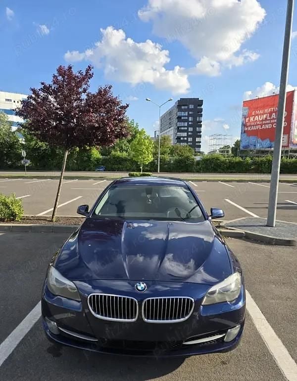 Albastru Utilizat 2013 BMW 520 Berlinǎ | 11.600 EUR (Preț bun) - Imagine 1/4