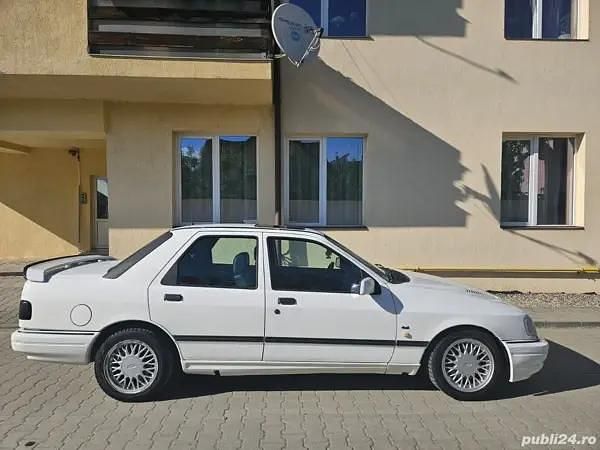 Second-hand Ford Sierra Limited 215 CP (158 kW) 1992 Alb Berlinǎ