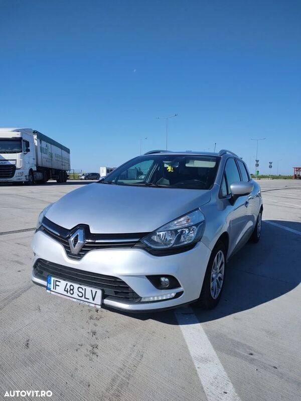 Gri Utilizat 2018 Renault Clio GrandTour Expression Break | 7.250 EUR (Preț OK) - Imagine 1/4
