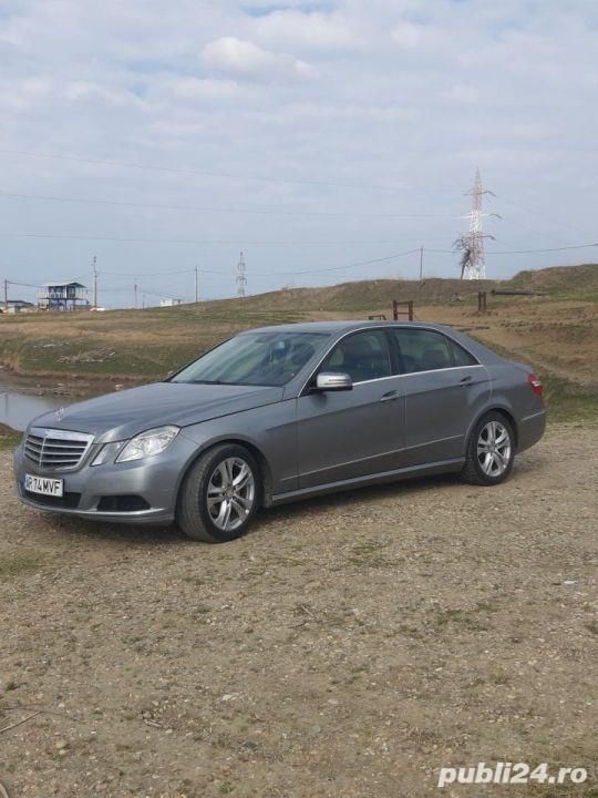 Utilizat 2013 Mercedes E220 Berlinǎ | 8.000 EUR - Imagine 1/4