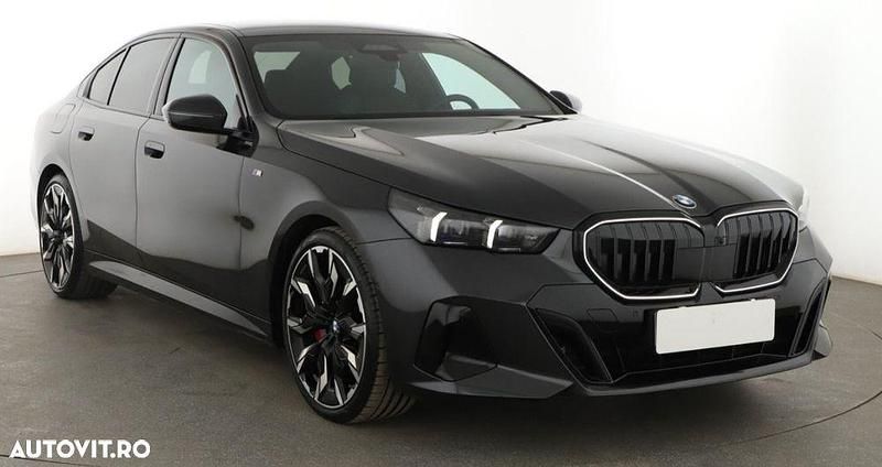 Second-hand BMW 540 303 CP (222 kW) 2025 Culoarenegru Berlinǎ