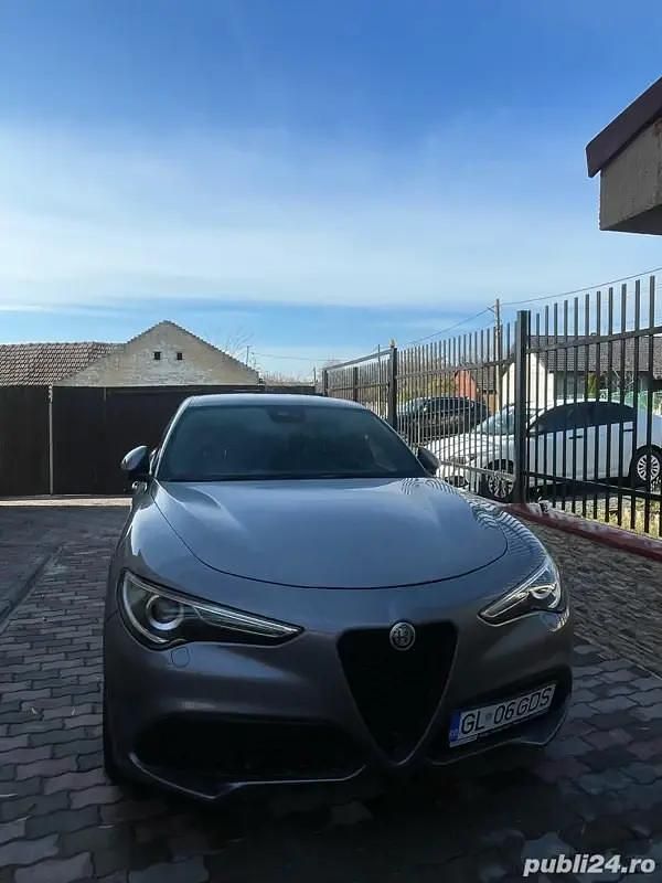 Utilizat 2019 Alfa Romeo Stelvio SUV | 16.999 EUR - Imagine 1/4