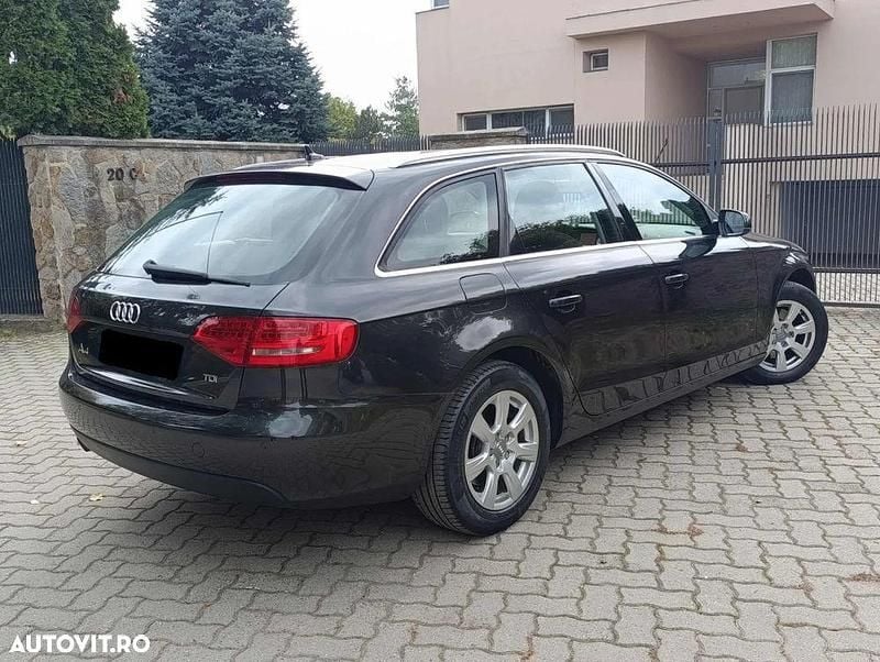 Second-hand Audi A4 Exclusive 143 CP (105 kW) 2011 Culoaregri Break
