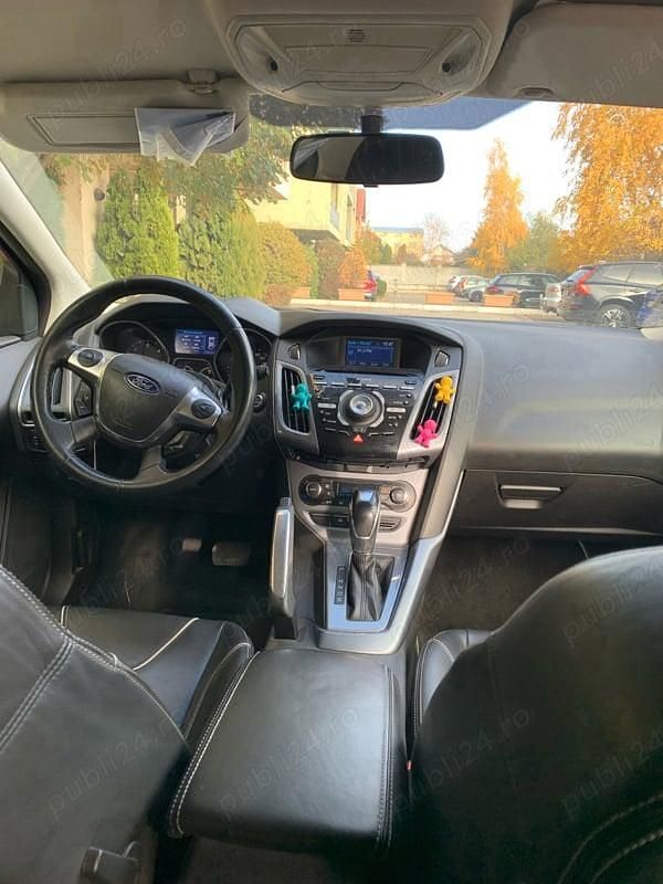 Rosu Utilizat 2012 Ford Focus Break | 5.500 EUR (Puțin scump) - Imagine 1/4