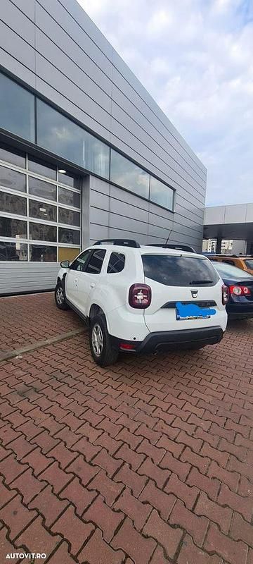 Second-hand Dacia Duster Comfort 109 CP (80 kW) 2018 Culoarealb SUV