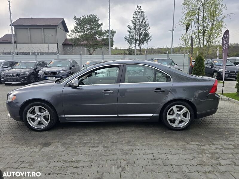 Second-hand Volvo S80 Executive 205 CP (150 kW) 2011 Gri Berlinǎ