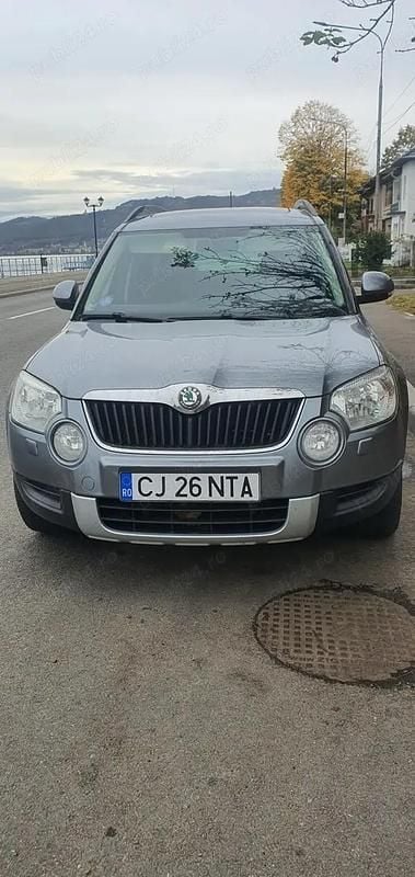 Second-hand Skoda Yeti 105 CP (77 kW) 2011 Gri SUV