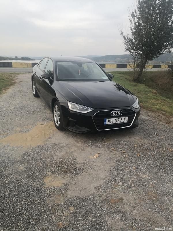 Utilizat 2021 Audi A4 Berlinǎ | 24.900 EUR - Imagine 1/4