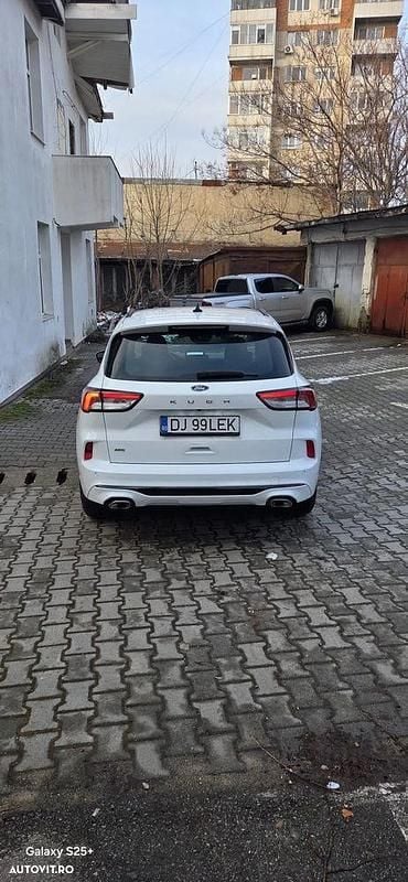 Second-hand Ford Kuga ST-Line 190 CP (139 kW) 2020 Culoarealb SUV