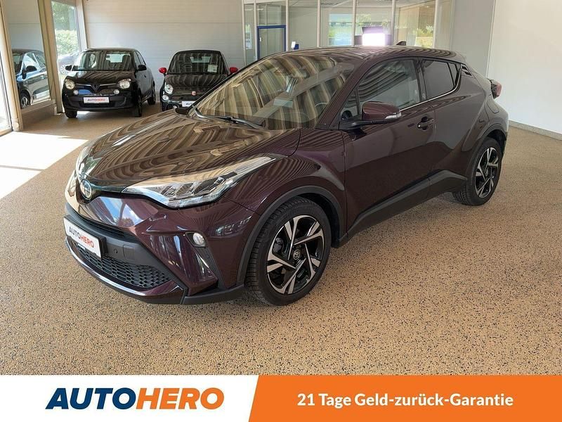 Utilizat 2023 Toyota C-HR Team SUV | 25.464 EUR (Puțin scump) - Imagine 1/1