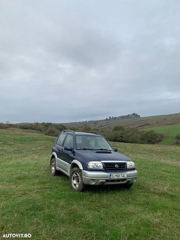 Second-hand Suzuki Grand Vitara 109 CP (80 kW) 2004 Culoarealbastru SUV