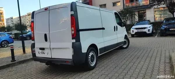 Second-hand Opel Vivaro 90 CP (66 kW) 2014 Alb Monovolum