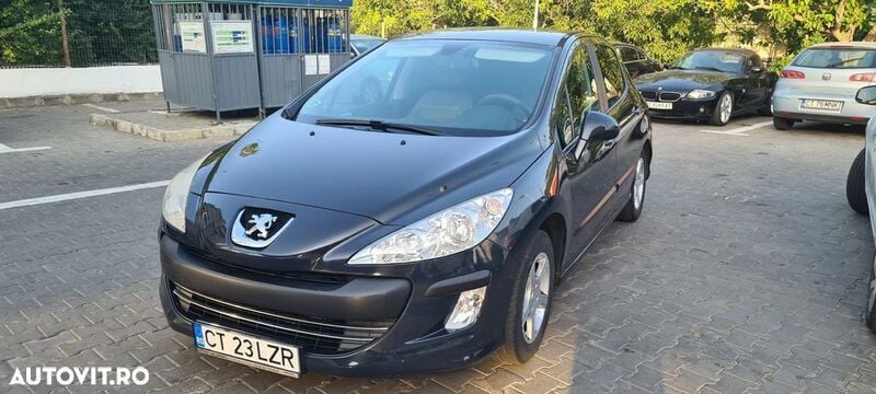 Gri Utilizat 2011 Peugeot 308 Active Hatchback | 3.900 EUR - Imagine 1/4