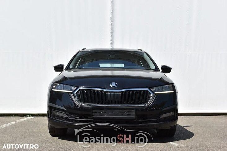 Negru Utilizat 2021 Skoda Octavia Style Break | 21.499 EUR (Preț OK) - Imagine 1/4