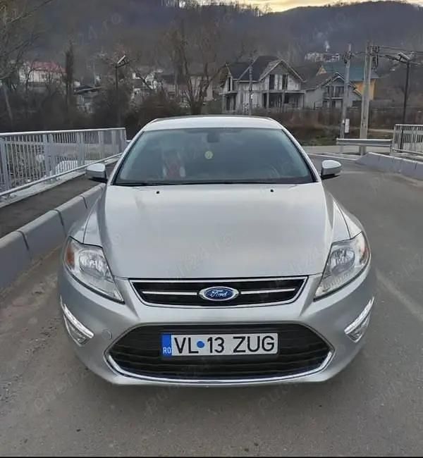Argintiu Utilizat 2010 Ford Mondeo Titanium Berlinǎ | 4.000 EUR (Preț OK) - Imagine 1/4