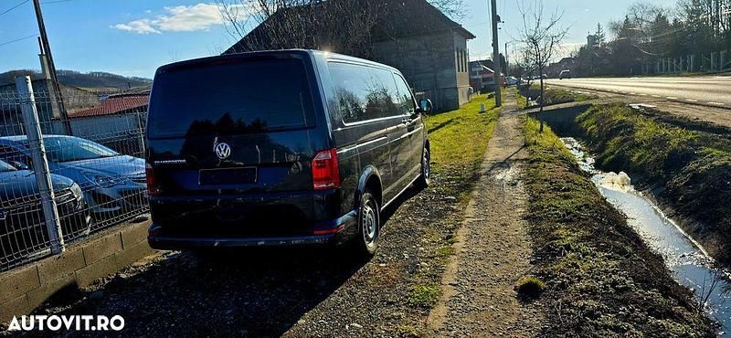 Second-hand VW T6.1 Highline 150 CP (110 kW) 2019 Culoarealbastru Van