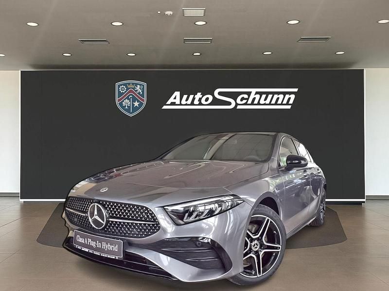 Utilizat 2023 Mercedes A250 Premium Hatchback | 33.050 EUR (Preț OK) - Imagine 1/4