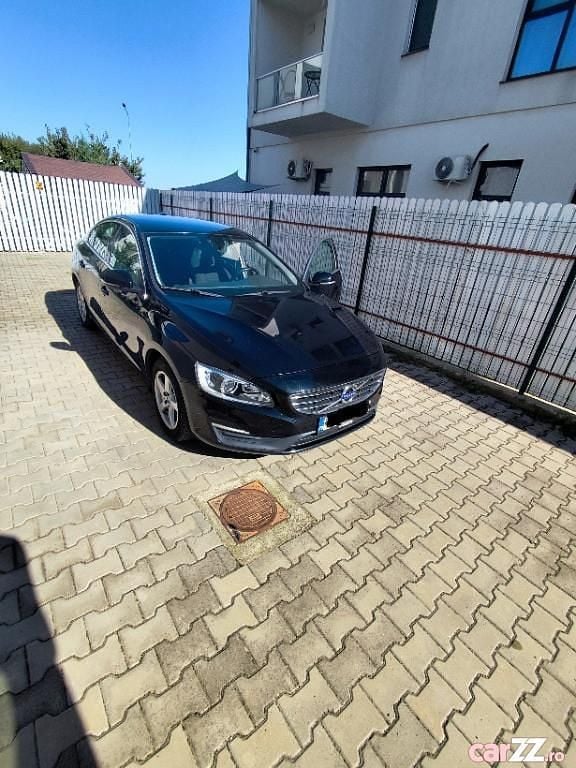 Negru Utilizat 2017 Volvo S60 Berlinǎ | 10.750 EUR (Preț OK) - Imagine 1/4