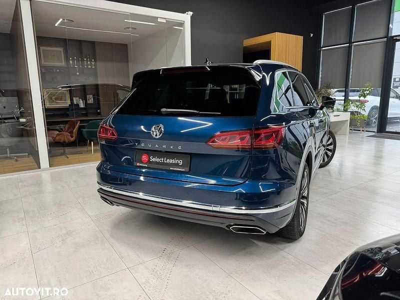 Second-hand VW Touareg 286 CP (210 kW) 2018 Culoareblue SUV