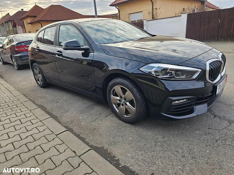 Second-hand BMW 118 Sport Line 150 CP (110 kW) 2022 Culoarenegru Hatchback