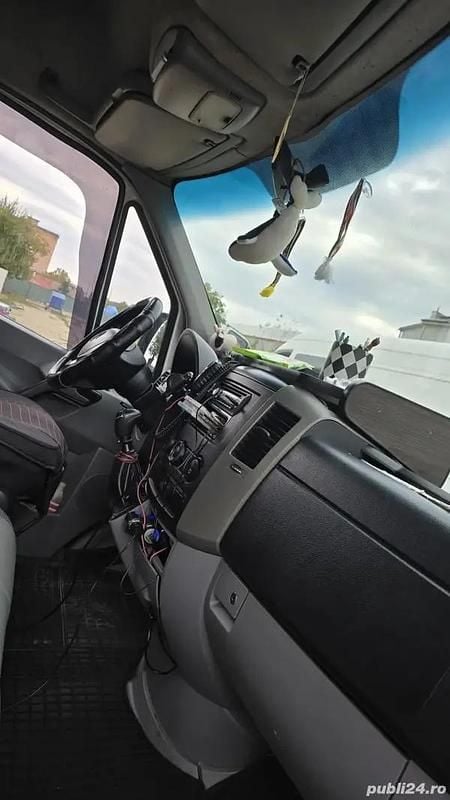Utilizat 2013 Mercedes Sprinter Van | 15.500 EUR (Preț bun) - Imagine 1/4