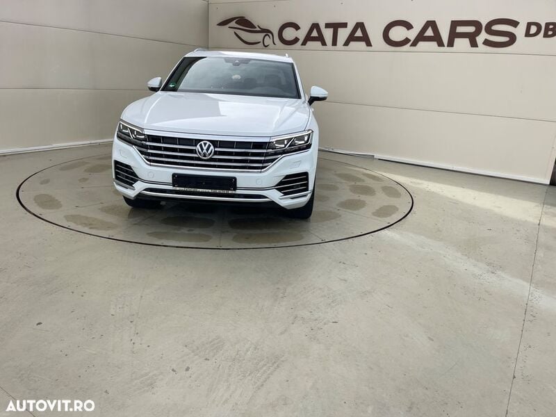 Second-hand VW Touareg Elegance 286 CP (210 kW) 2019 Alb SUV