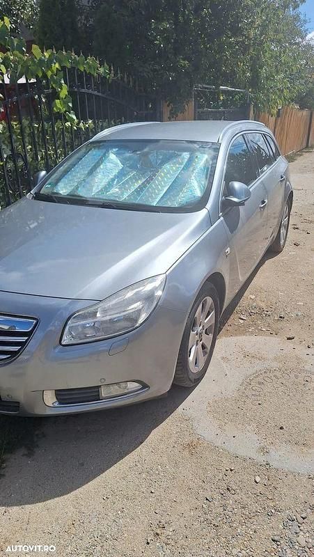 Culoareargint Utilizat 2012 Opel Insignia Break | 5.500 EUR - Imagine 1/3
