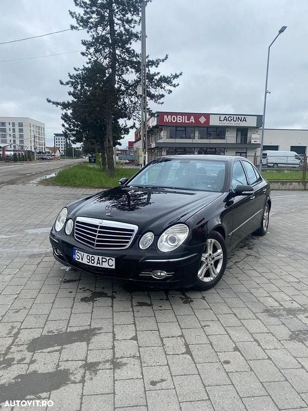 Culoarenegru Utilizat 2006 Mercedes E220 Avantgarde Berlinǎ | 5.700 EUR (Preț OK) - Imagine 1/4