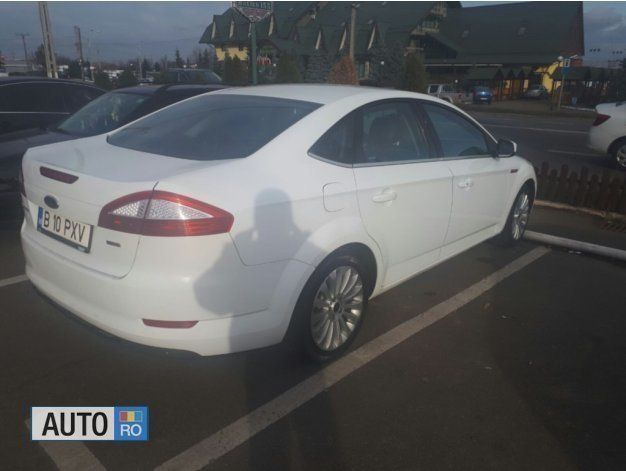 Alb Utilizat 2008 Ford Mondeo Berlinǎ | 4.950 EUR (Scump) - Imagine 1/4
