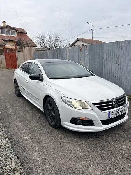 Second-hand VW Passat R-line 170 CP (125 kW) 2011 Berlinǎ