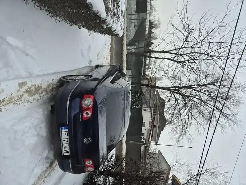 Second-hand VW Passat Highline 177 CP (130 kW) 2010 Albastru Berlinǎ