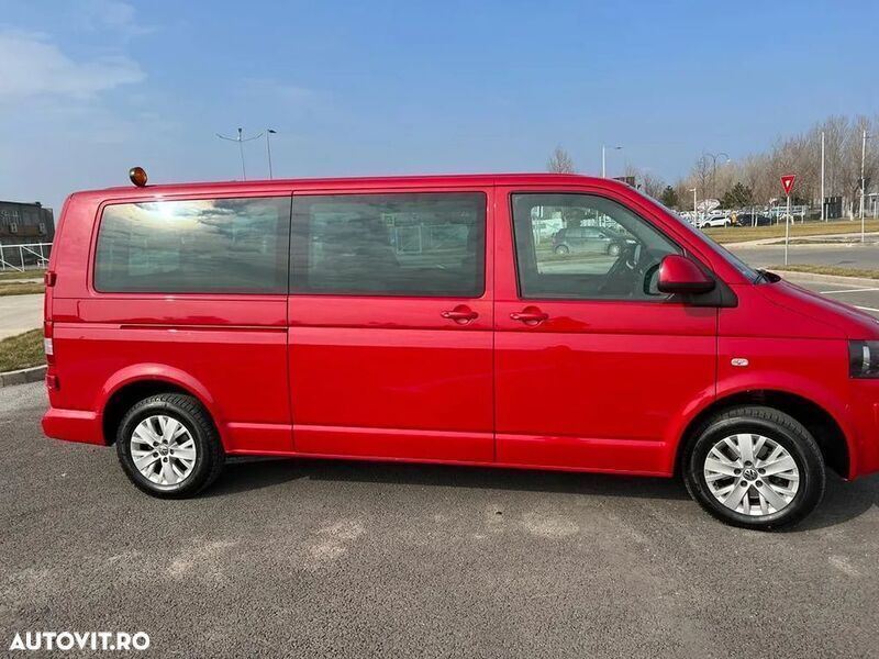 Rosu Utilizat 2014 VW Caravelle Monovolum | 11.900 EUR (Super Preț) - Imagine 1/4