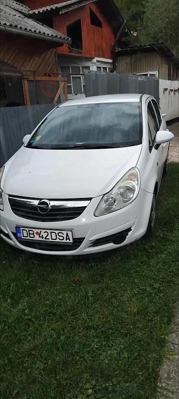 Utilizat 2009 Opel Corsa Hatchback | 2.100 EUR (Preț OK) - Imagine 1/4