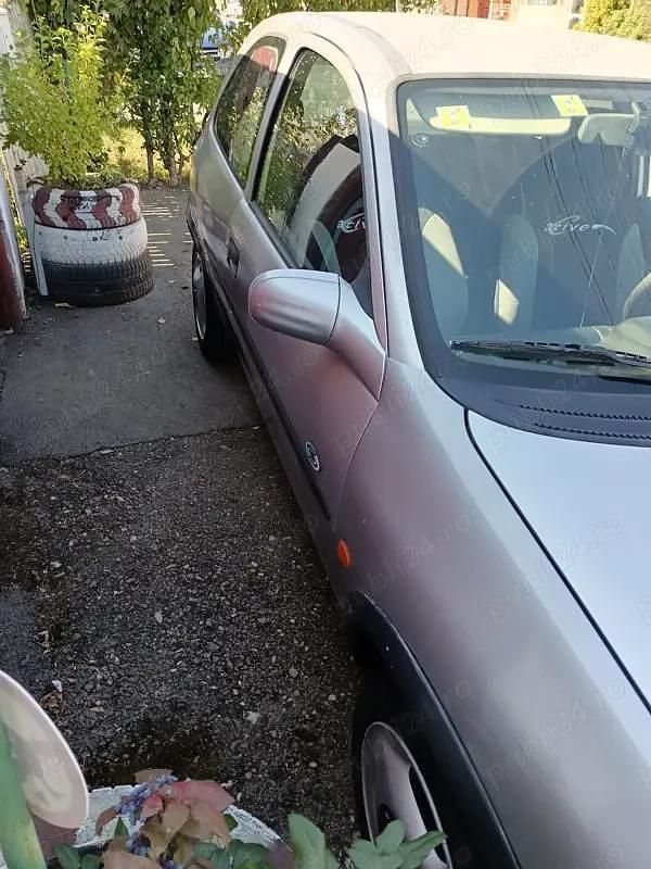 Utilizat 1999 Opel Corsa Coupe | 1.450 EUR - Imagine 1/4