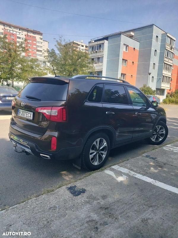 Second-hand Kia Sorento Platinum Edition 197 CP (144 kW) 2013 Culoaremaro SUV