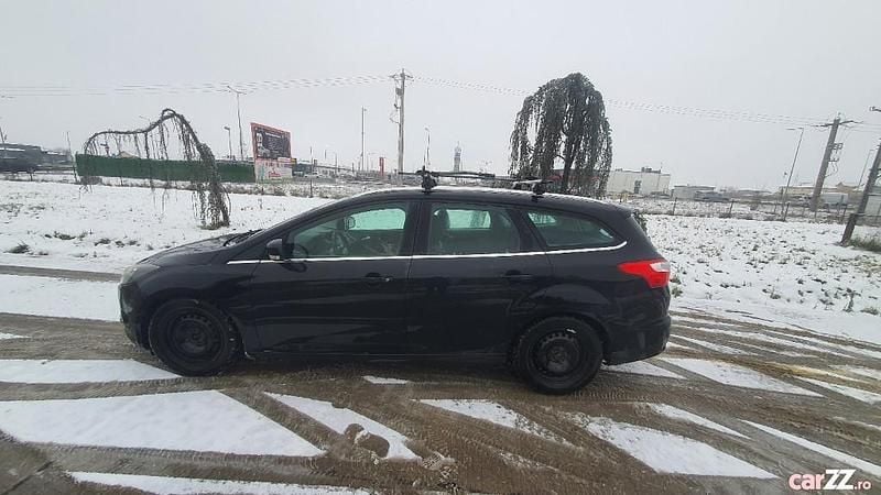 Negru Utilizat 2012 Ford Focus Break | 3.150 EUR (Preț OK) - Imagine 1/4