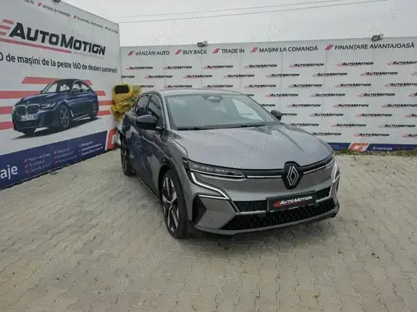 Gri Utilizat 2023 Renault Mégane Berlinǎ | 28.500 EUR - Imagine 1/4